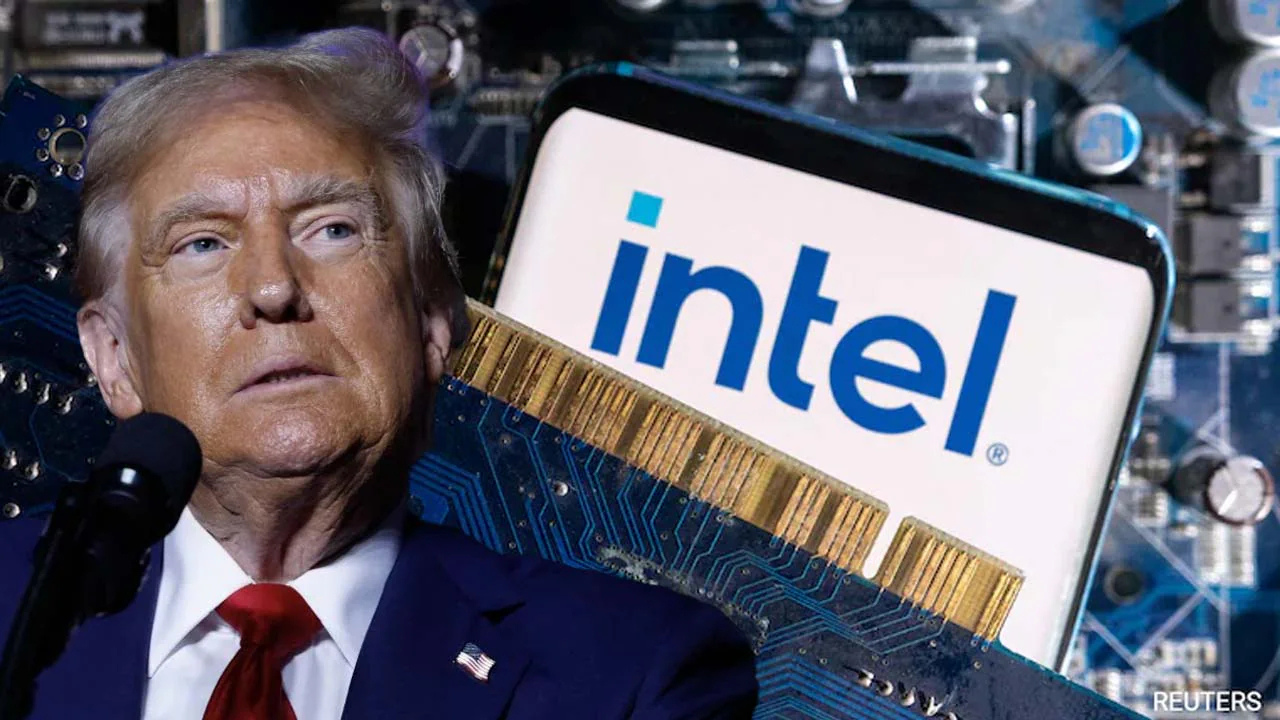Futuros dos EUA estáveis: Trump, Intel e volatilidade