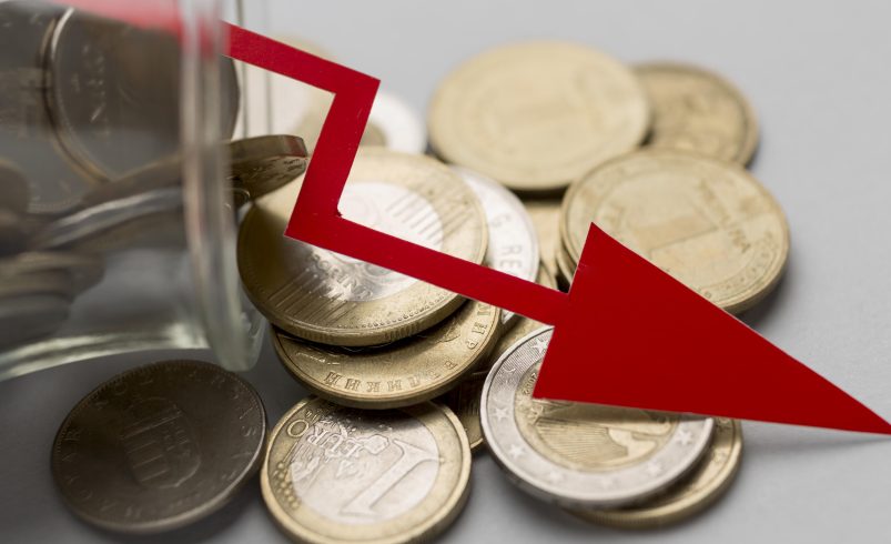 Inflação Desacelera, Mas Continua Acima da Meta em 2025