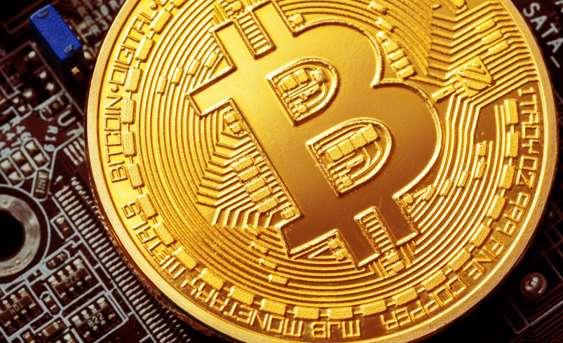 Reunião_do_Fed_2026_Bitcoin_segura_$74K_ou_cai_para_$65K