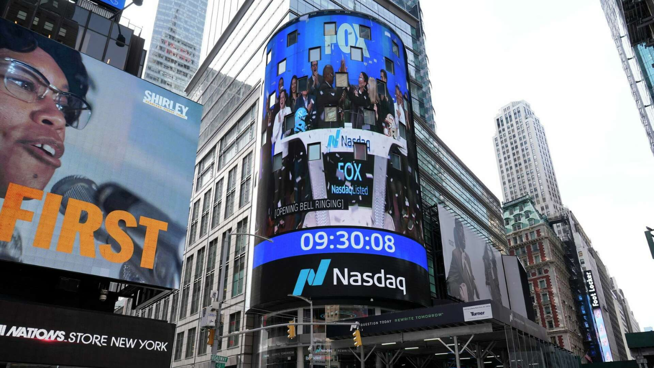 Futuros do Nasdaq e do S&P 500 seguem perto dos picos enquanto as conversas sobre o Irã mantêm o mercado em alerta