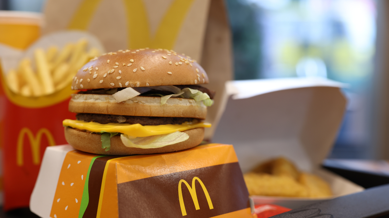 McDonald’svaiadicionarenergéticose refrigerantes criativos ao cardápio