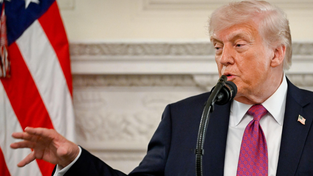 TRUMP sob pressão antes de gala cripto: pump ou sell-the-news?
