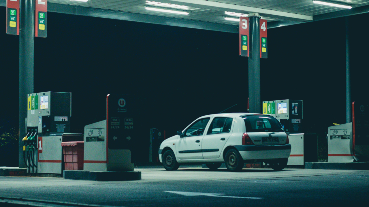 Gasolina cara pressiona construtoras dos EUA
