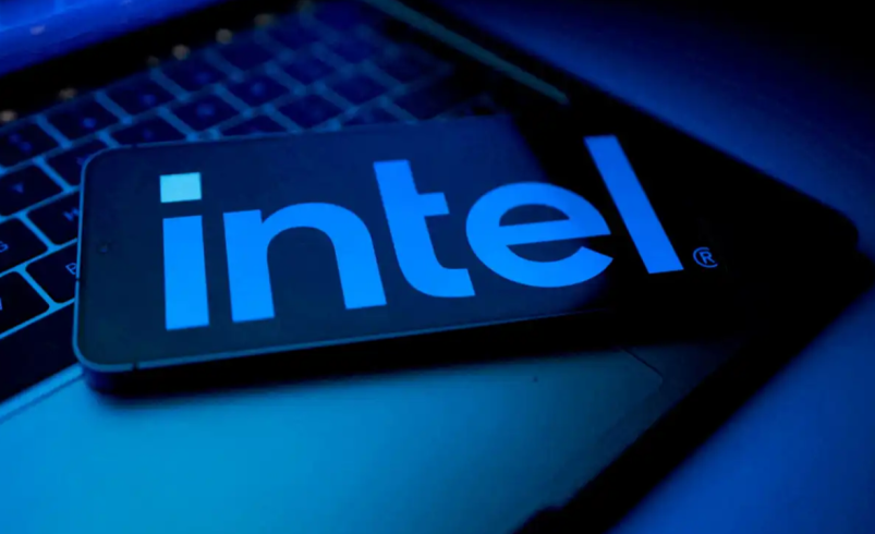 Intel sobe com expectativa de segundo grande cliente em chips