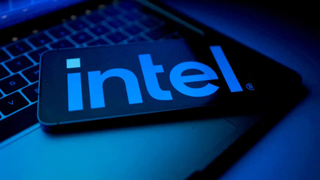 Intel sobe com expectativa de cliente de chips