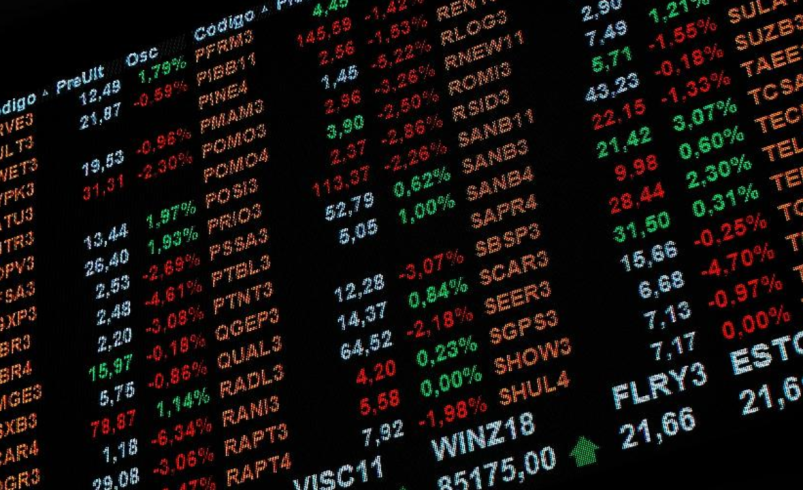 Nasdaq recua após inflação elevada nos EUA