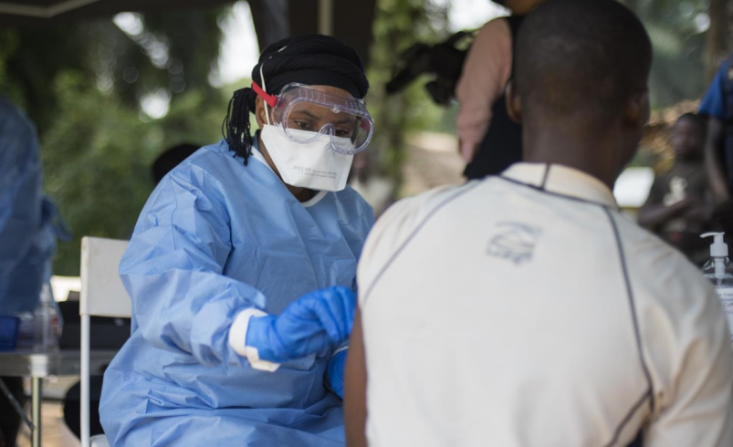 Ebola: Estados Unidos endurecem entrada vinda da África diante de risco sanitário