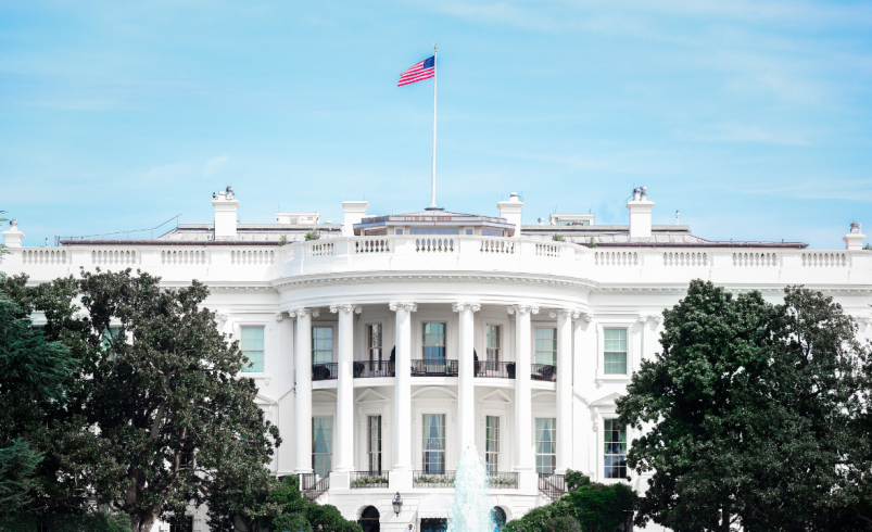 CLARITY Act trava na cláusula ética ligada às atividades cripto de Donald Trump