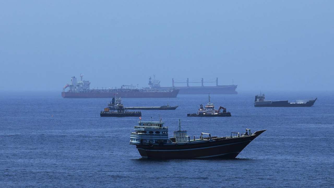 Crise no Estreito de Hormuz se agrava após ataques contra petroleiros