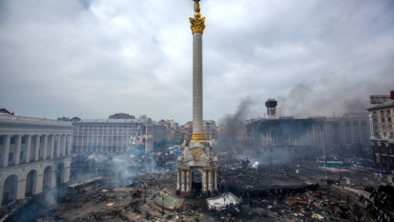Kyiv é atingida por novas explosões