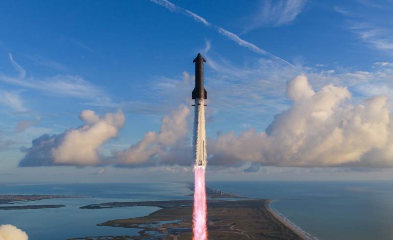 SpaceX leva Starship à órbita e amplia planos da Starlink